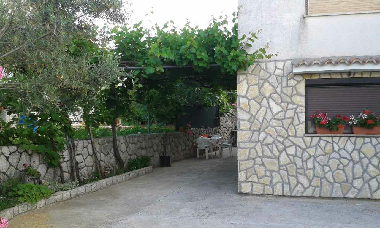 Apartman Tri Palme Gabonjin Екстериор снимка
